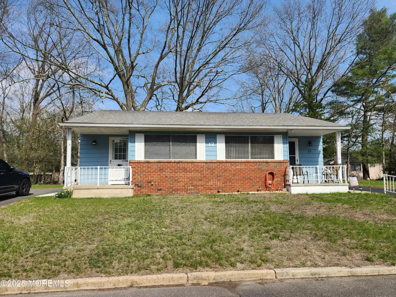 17 Michigan Avenue, Whiting, NJ 08759