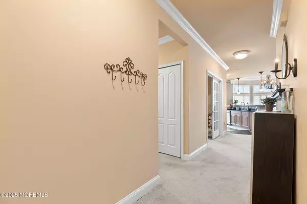 Old Bridge, NJ 08857,10318 Falston Circle #318