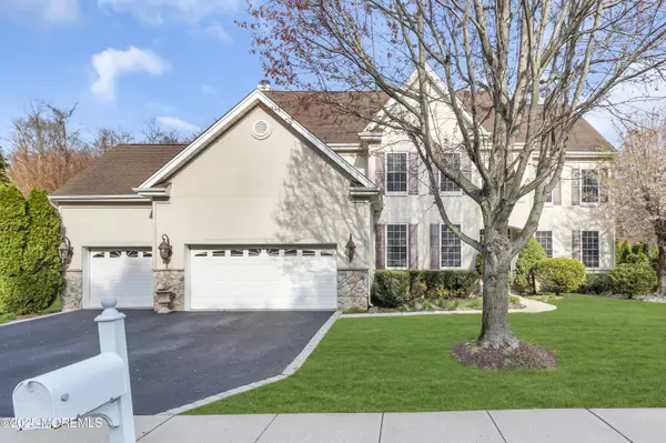 Manalapan, NJ 07726,41 Hedgerow Lane