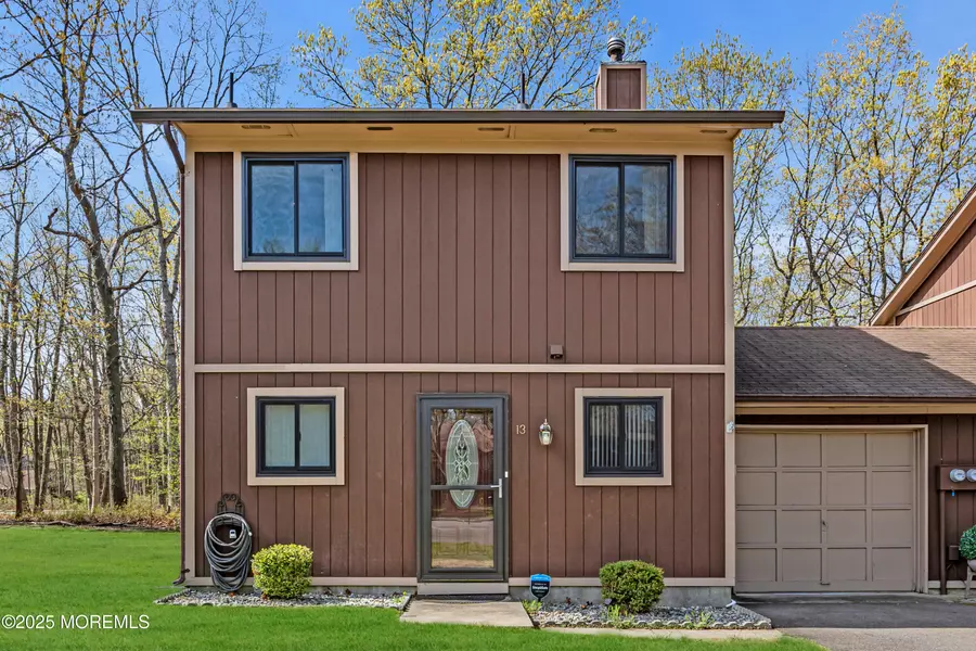 13 Owl Road #1000, Howell, NJ 07731