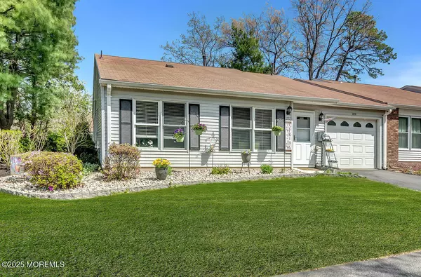 Lakewood, NJ 08701,233 Cloverdale Drive