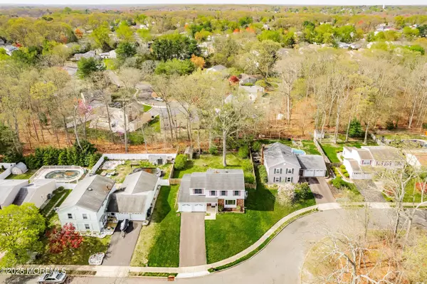 Howell, NJ 07731,7 Hazelwood Court