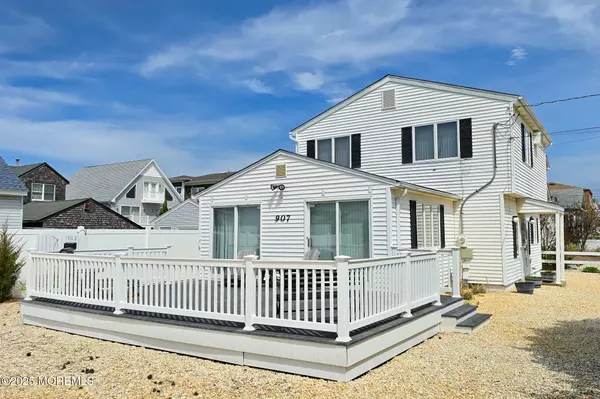 Lavallette, NJ 08735,907 Bay Boulevard