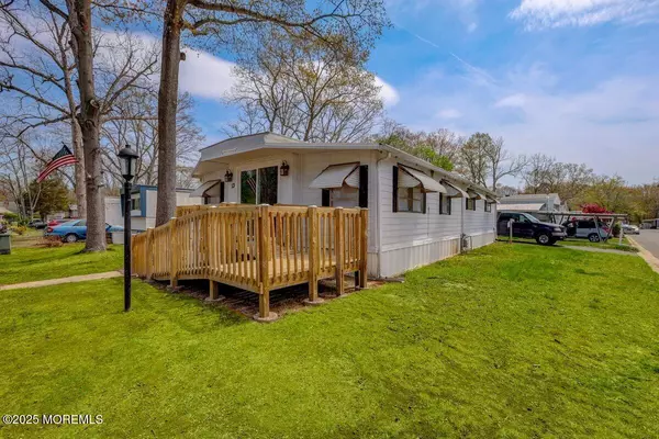 Jackson, NJ 08527,13 Nicholas Boulevard