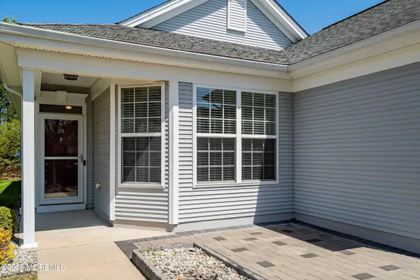 Jackson, NJ 08527,24 Wolverton Court