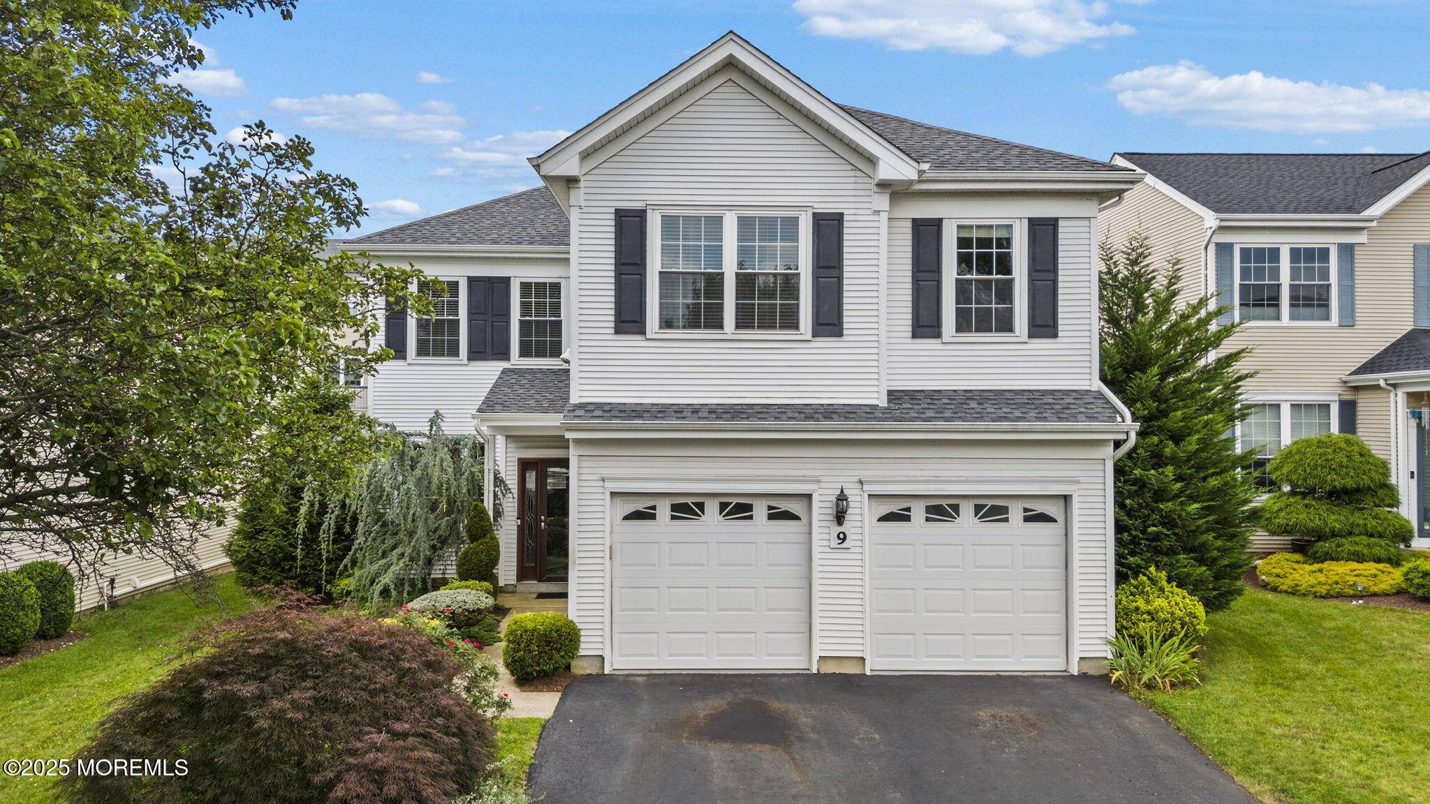 9 Inverness Drive, Manalapan, NJ 07726