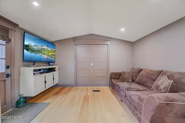 Wall, NJ 07719,1820 State Route 35 #Unit 25