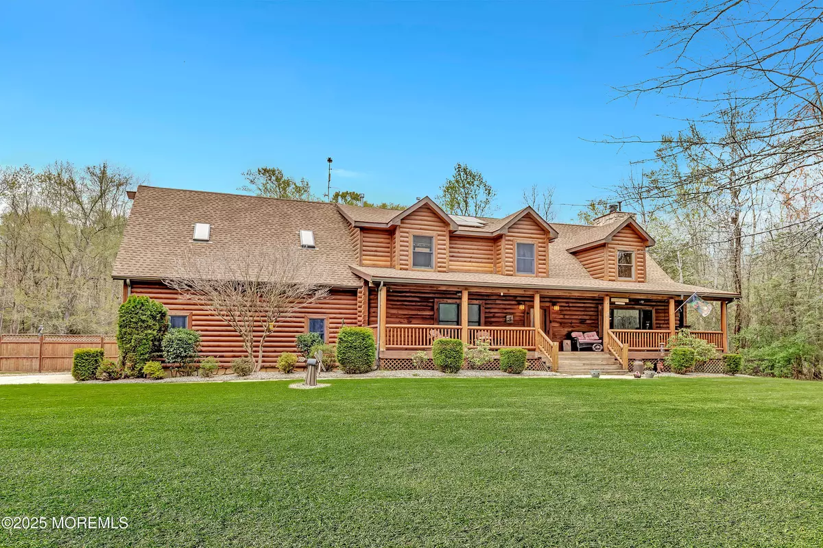 Cream Ridge, NJ 08514,853 Monmouth Road