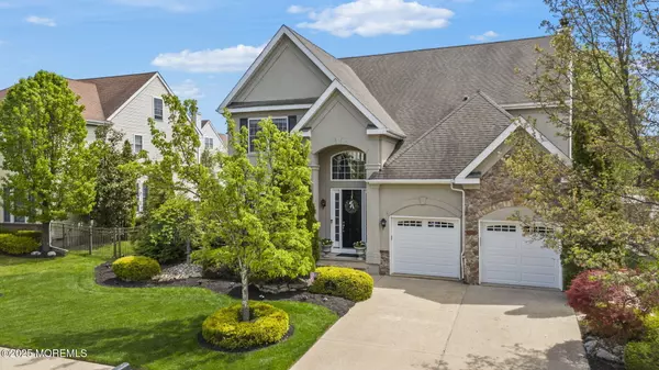 Howell, NJ 07731,21 Arrowwood Court