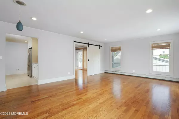 Sea Bright, NJ 07760,3 Willow Way