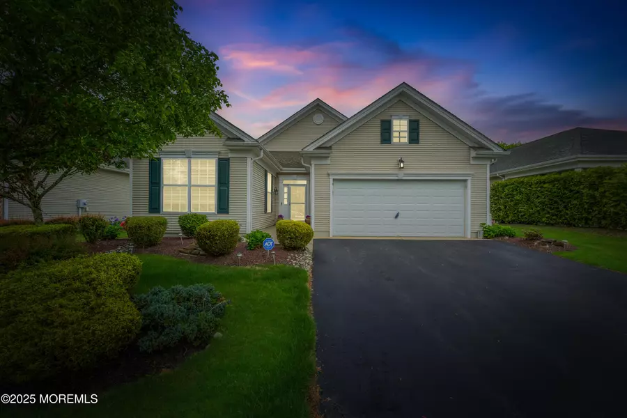 31 Balmoral Drive, Jackson, NJ 08527