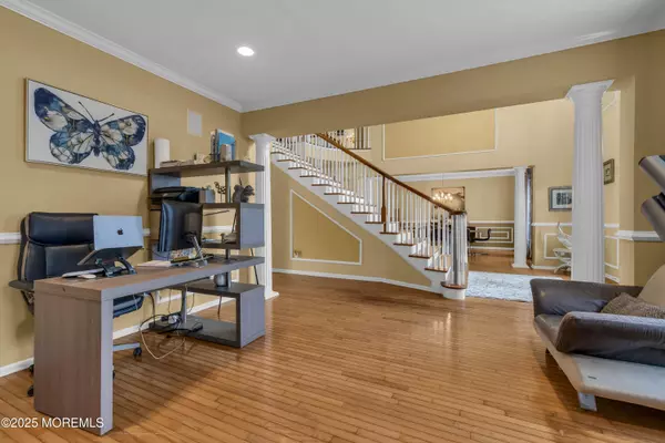 Manalapan, NJ 07726,11 Dana Court