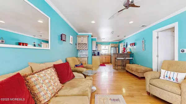 Seaside Heights, NJ 08751,208 Carteret Avenue