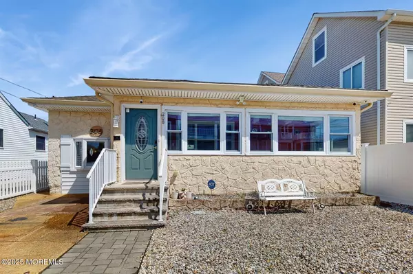 Seaside Heights, NJ 08751,208 Carteret Avenue
