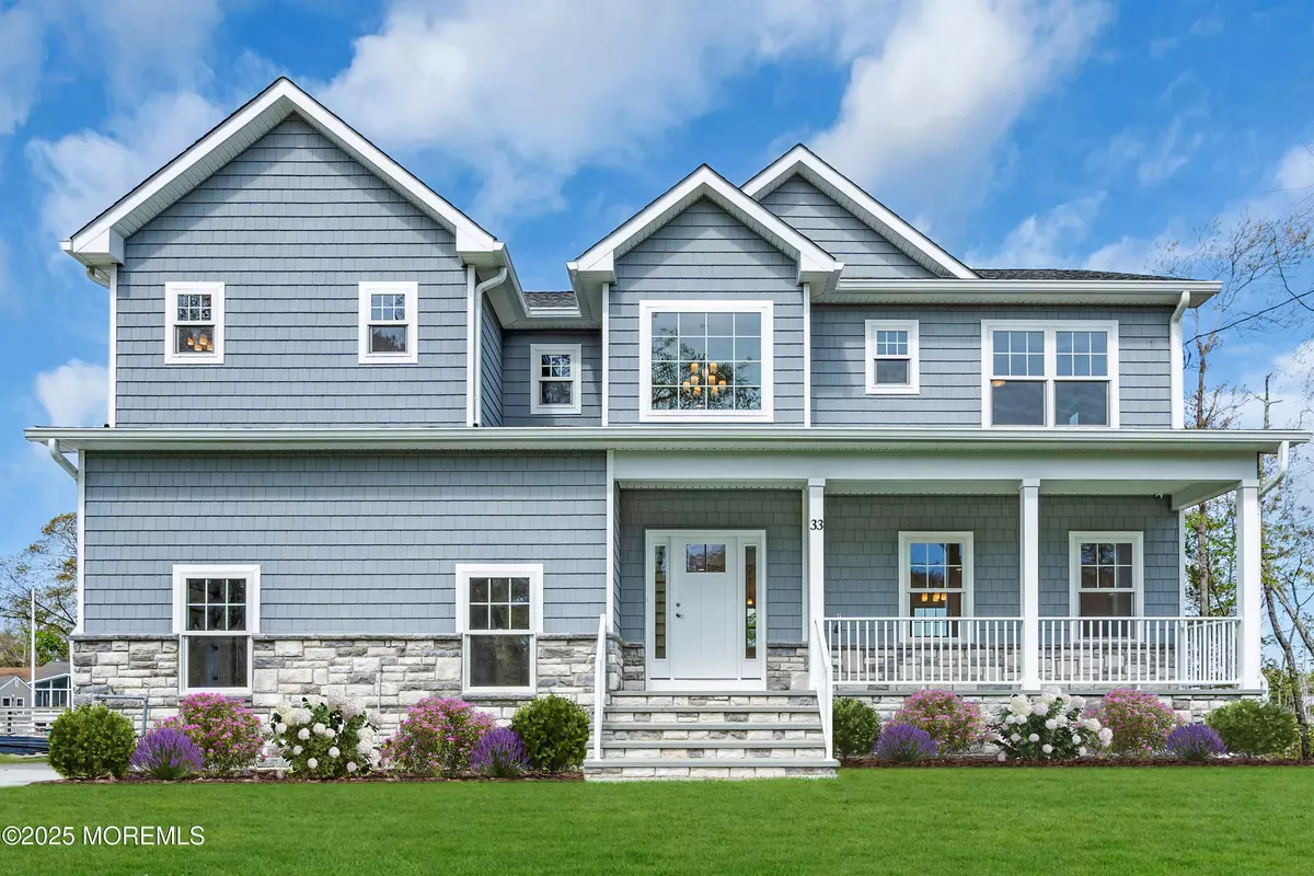 Waretown, NJ 08758,33 Pennsylvania Avenue