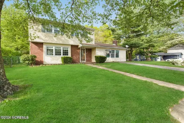 81 Merlin Drive,  Lakewood,  NJ 08701
