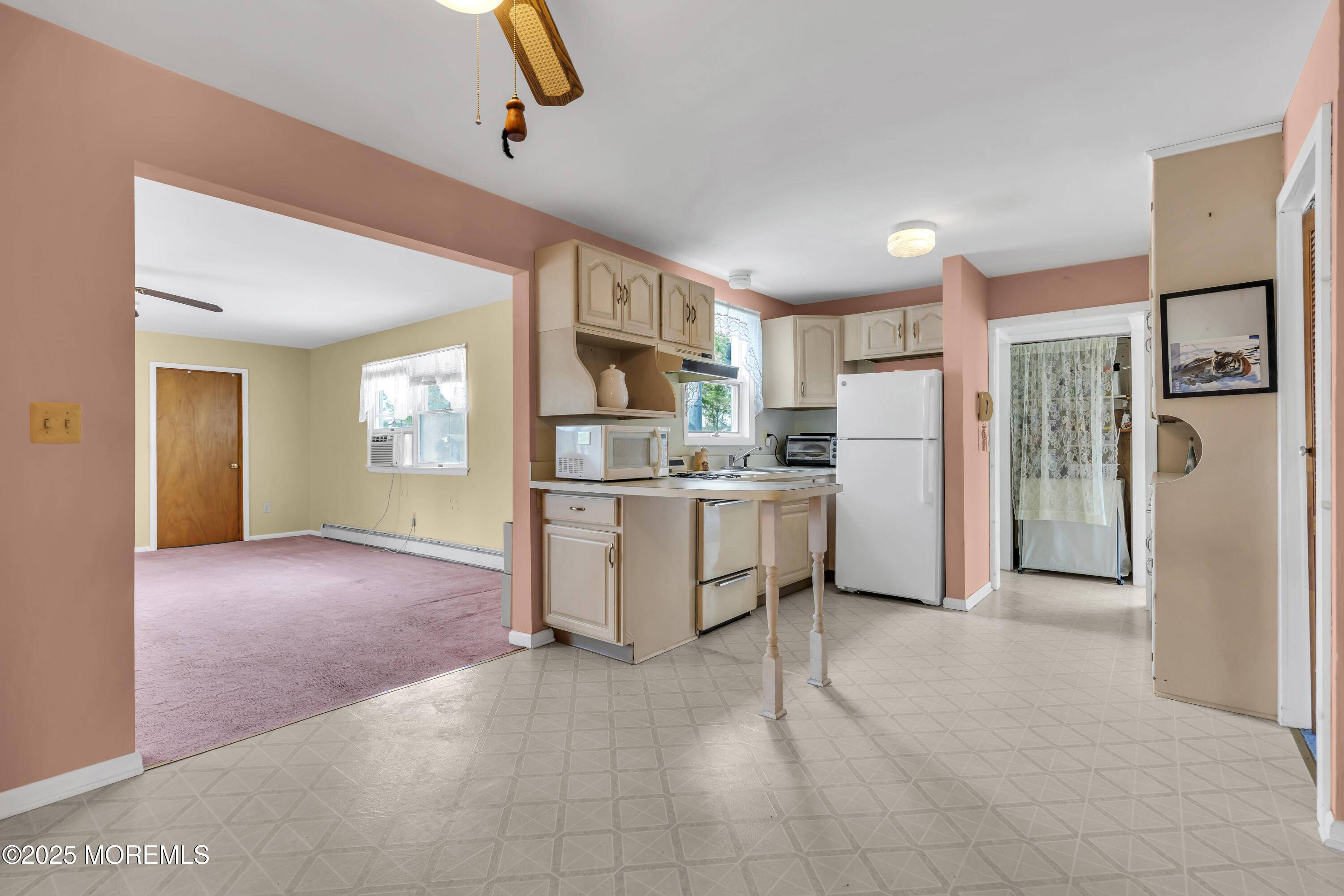 Waretown, NJ 08758,3 Oak Street