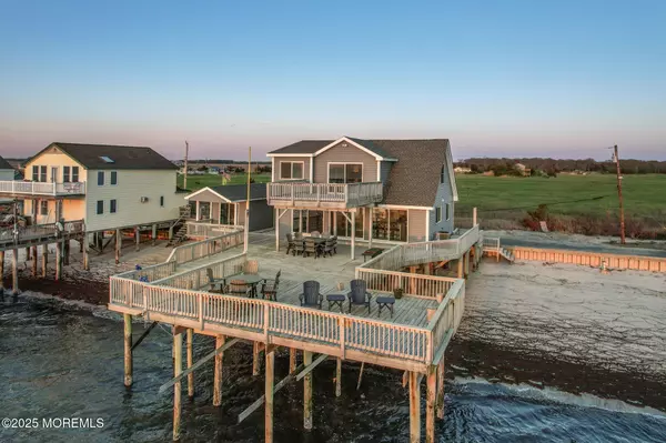 Cape May Court House, NJ 08210,27 S Beach Drive