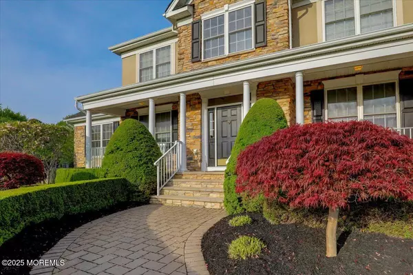 Marlboro, NJ 07746,1 Livingston Court