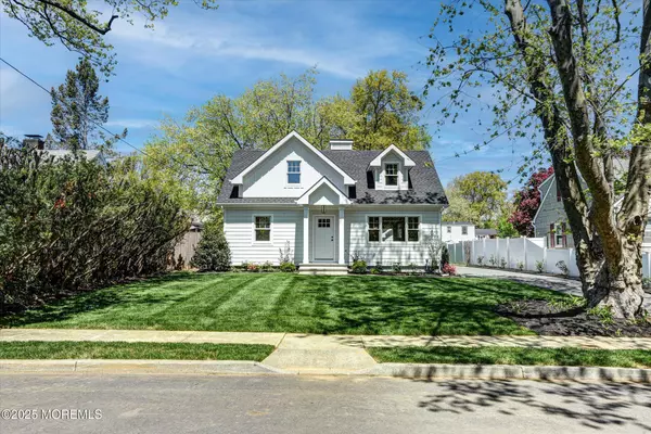 Little Silver, NJ 07739,26 Rumson Place