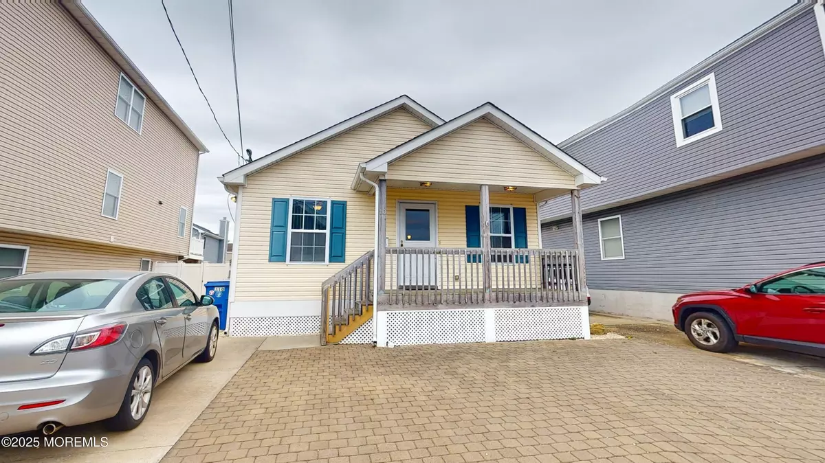 Ortley Beach, NJ 08751,110 6th Avenue
