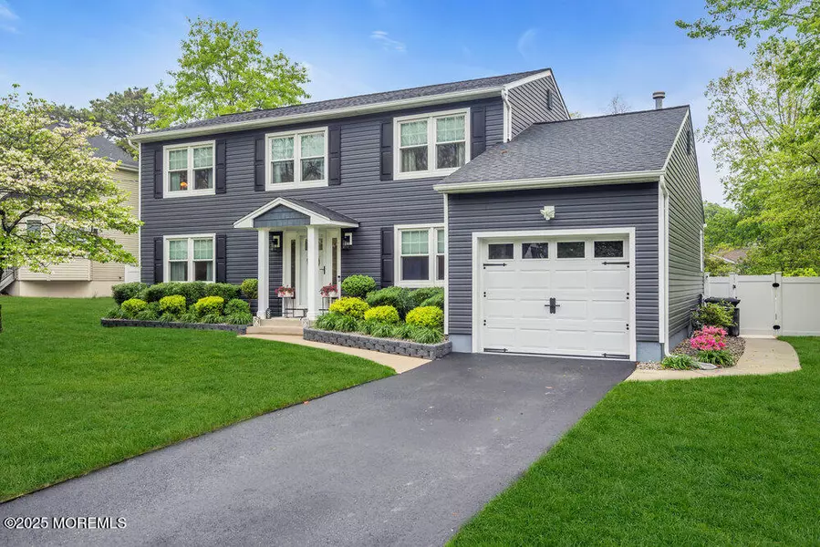 1066 Driftwood Avenue, Manahawkin, NJ 08050