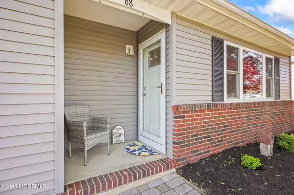 Toms River, NJ 08757,68 Westbrook Drive