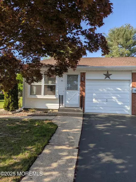 4 Bunker Hill Drive #A, Whiting, NJ 08759