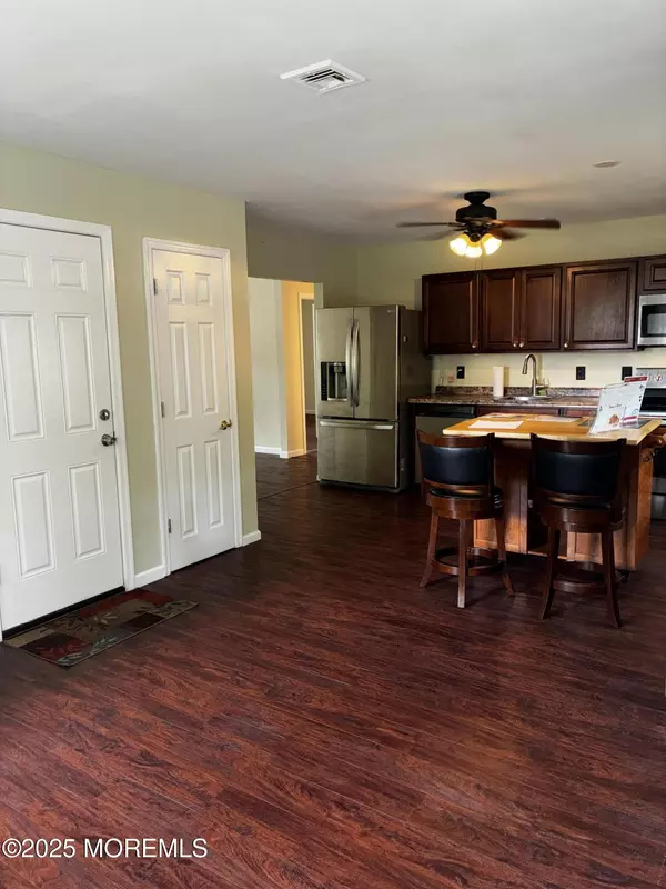Whiting, NJ 08759,19 Florida Drive #A