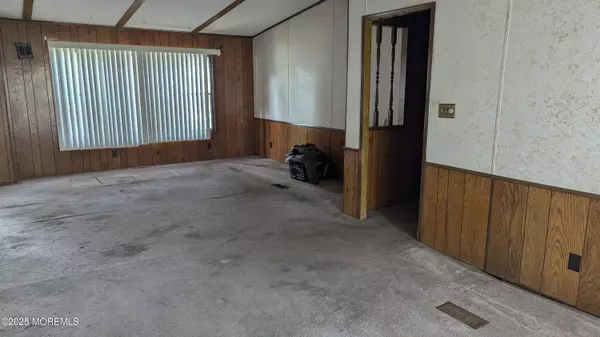 Barnegat, NJ 08005,11 Casey Court