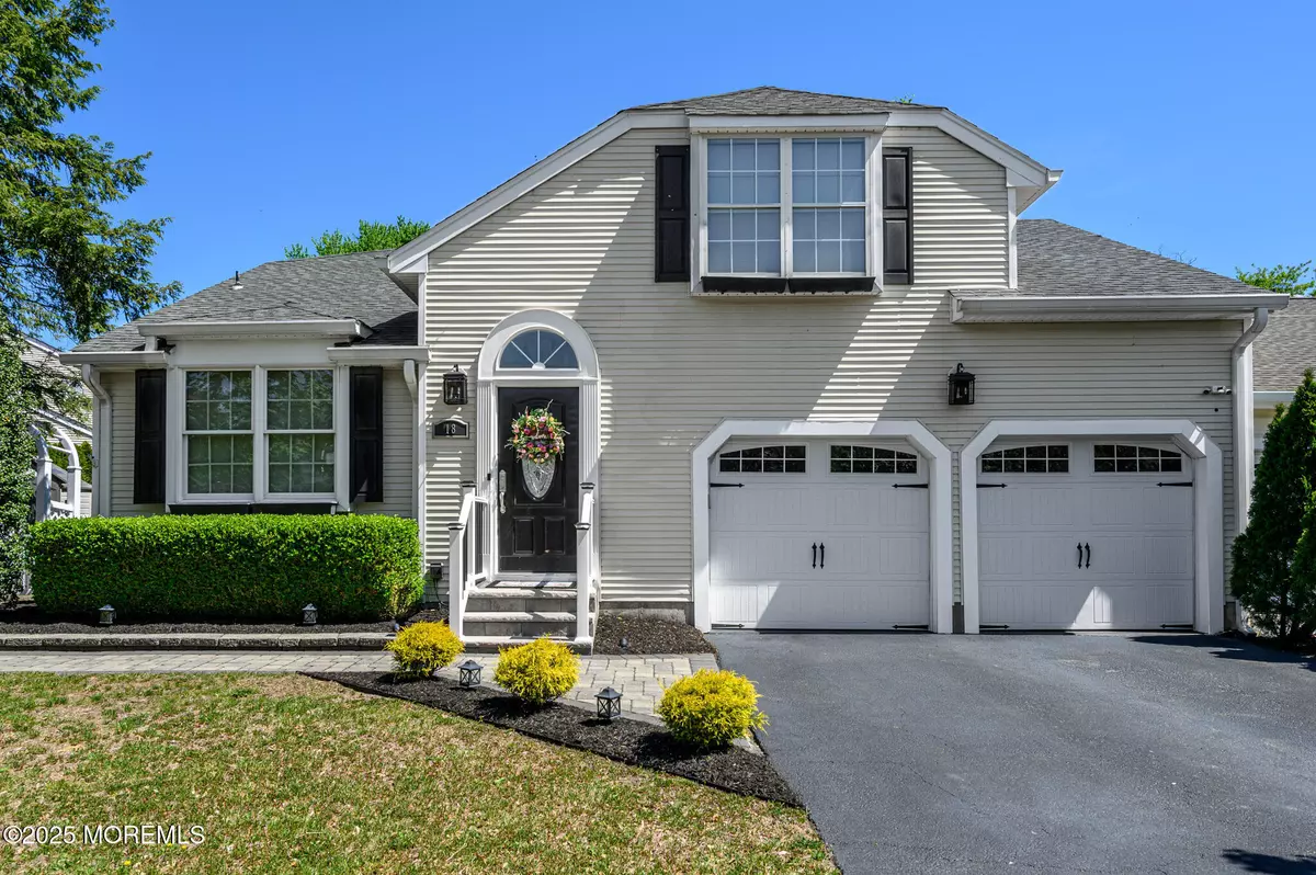 North Middletown, NJ 07748,18 Hunters Pointe