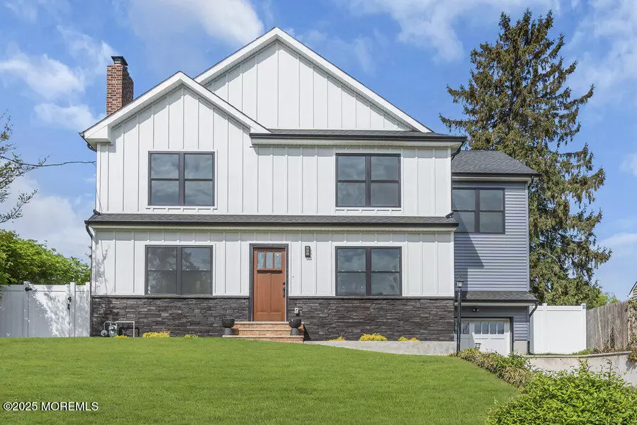 61 Robinson Place, Shrewsbury Boro, NJ 07702