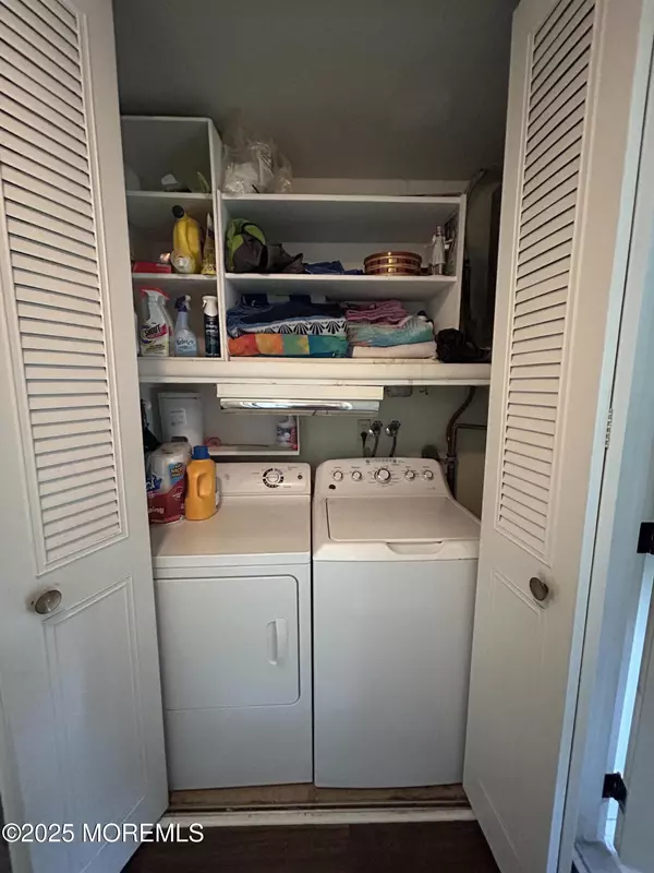 Lakewood, NJ 08701,438 Portsmouth Drive