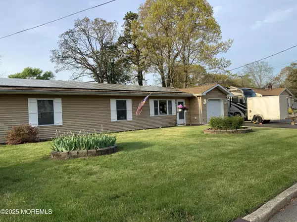 Lanoka Harbor, NJ 08734,227 Predmore Avenue