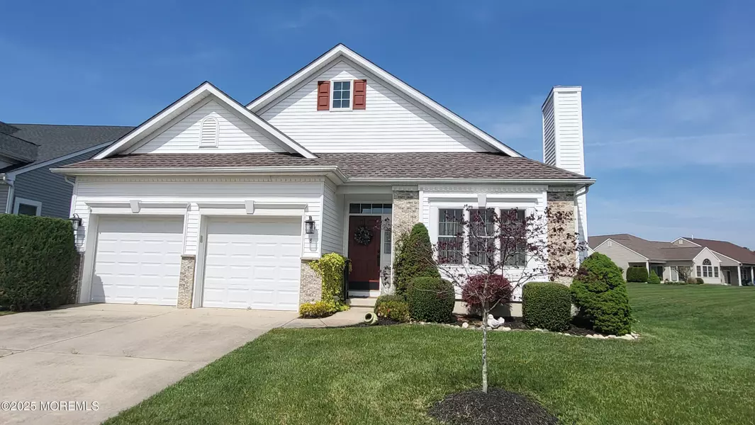 8 Eagleswood Drive, Waretown, NJ 08758