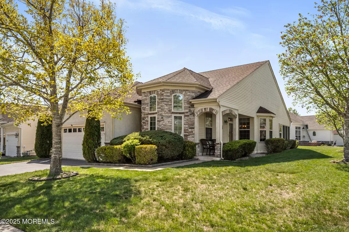 Barnegat, NJ 08005,32 Vineyard Way