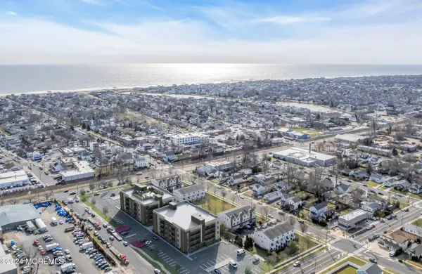 Neptune City, NJ 07753,1 5th Avenue #Residence 208