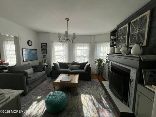 92 Embury Avenue, Ocean Grove, NJ 07756
