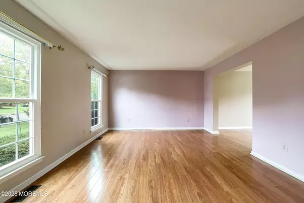 Robbinsville, NJ 08691,216 Ivanhoe Drive