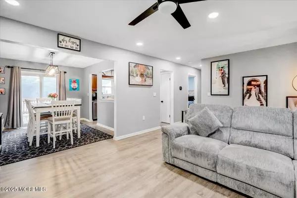 Keyport, NJ 07735,837 Ridge Road