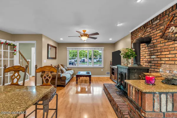 Toms River, NJ 08753,385 Marc Drive