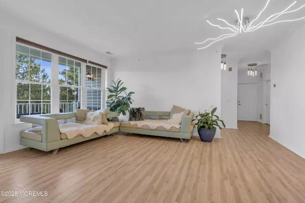 Manalapan, NJ 07726,110 Shinnecock Drive