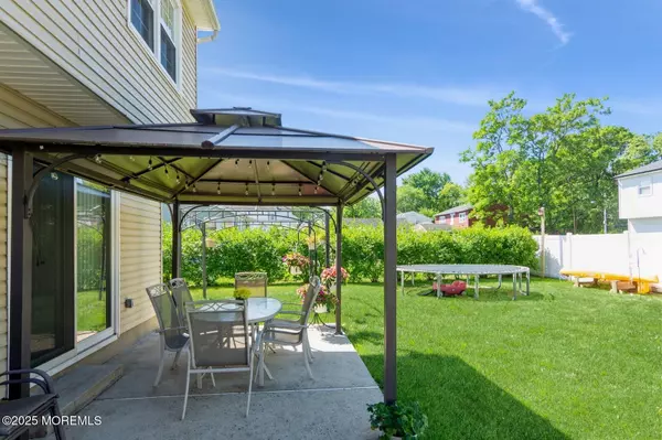 Port Monmouth, NJ 07758,637 Bray Avenue