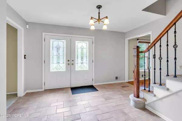 Manalapan, NJ 07726,48 Sandpiper Drive