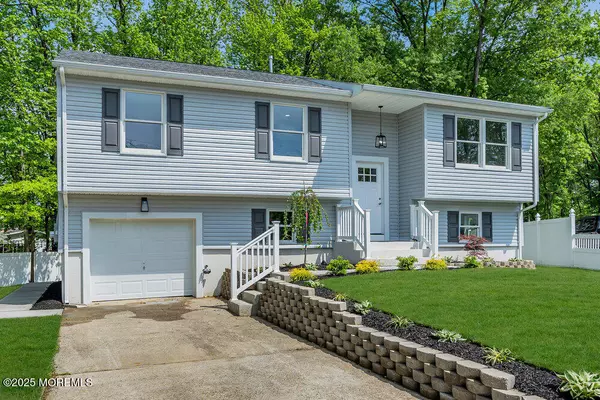 Hazlet, NJ 07730,16 Nevada Drive