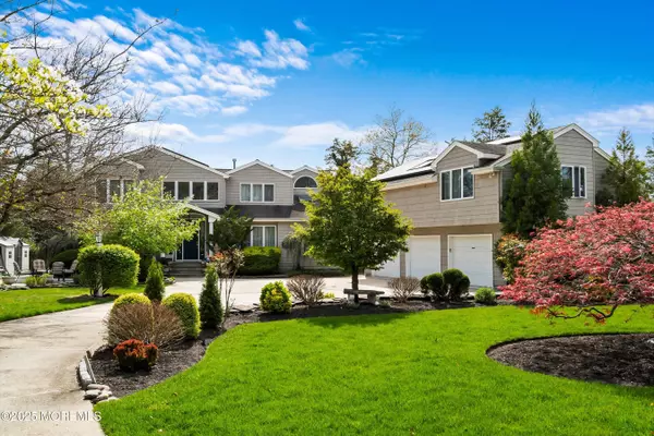 Manahawkin, NJ 08050,115 N Lakeshore Drive