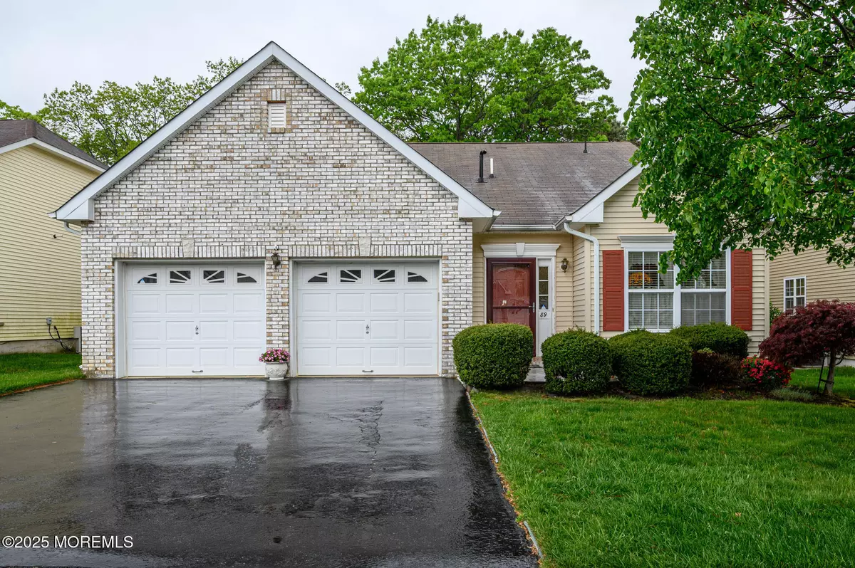 Howell, NJ 07731,89 Maypink Lane