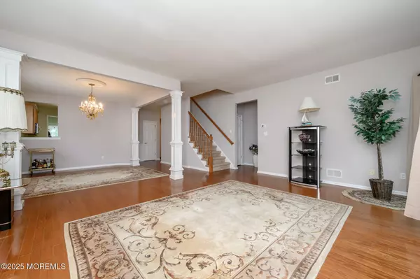 Howell, NJ 07731,89 Maypink Lane