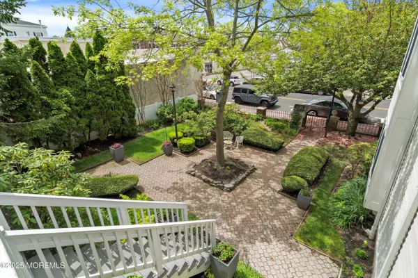 Point Pleasant Beach, NJ 08742,606 Bay Avenue #5