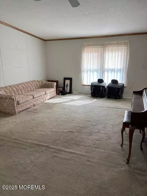 Whiting, NJ 08759,66 Pine Ridge Boulevard